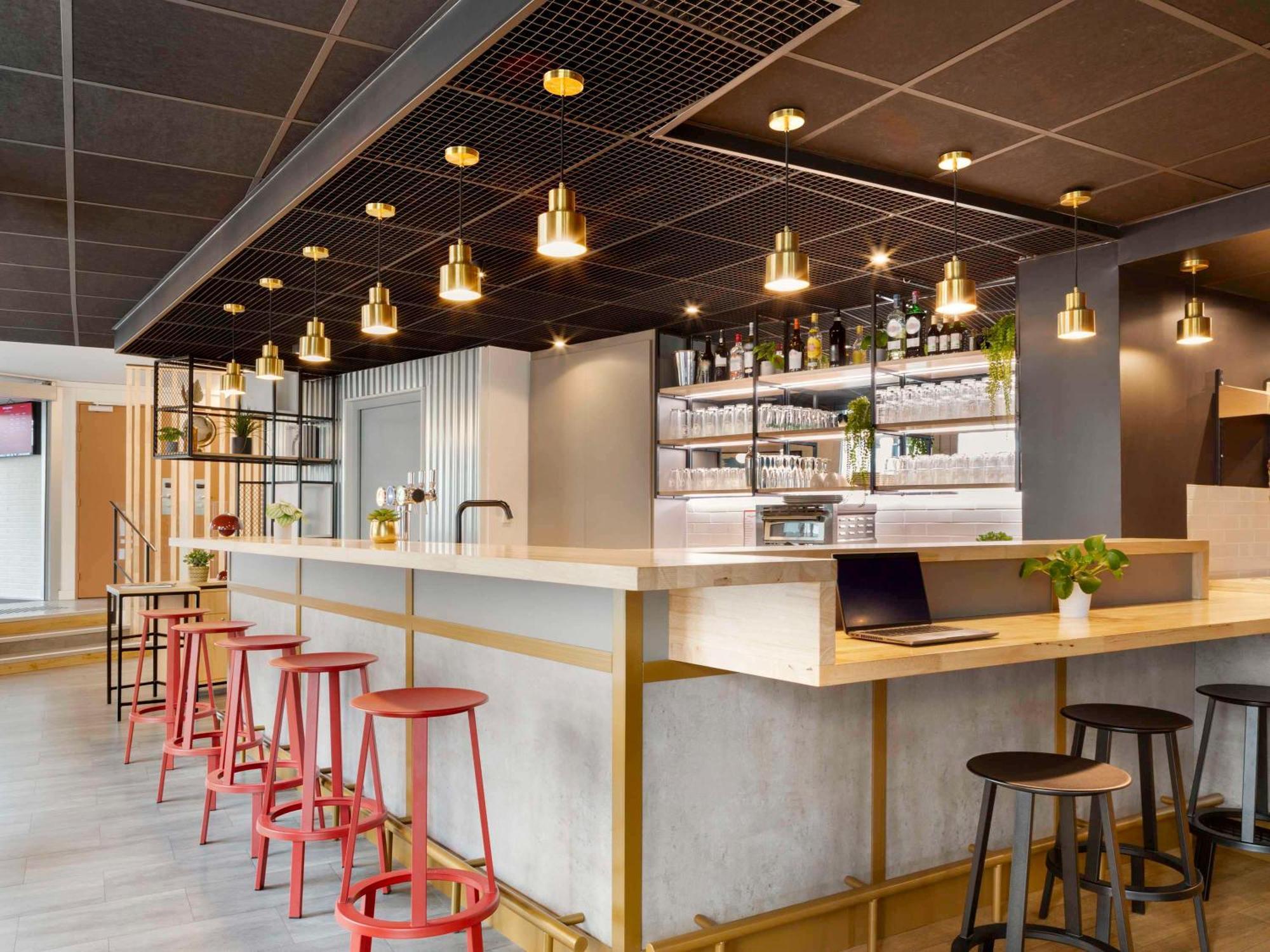 Ibis Paris Nation Davout Hotell Exteriör bild